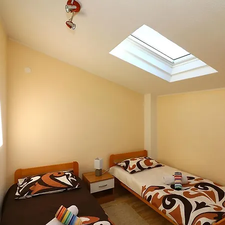 Antonio Apartman Jezera