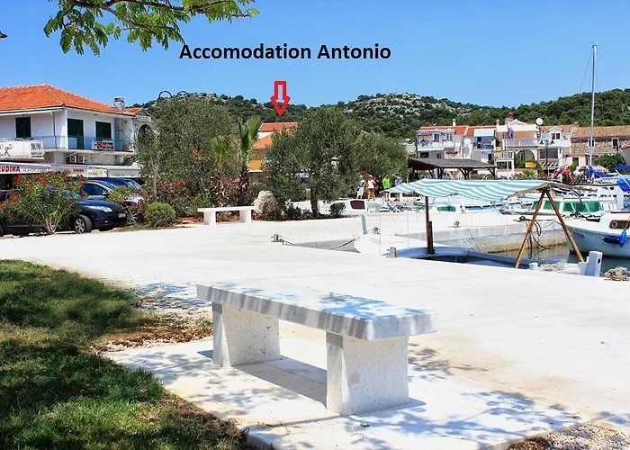 Antonio Apartman Jezera